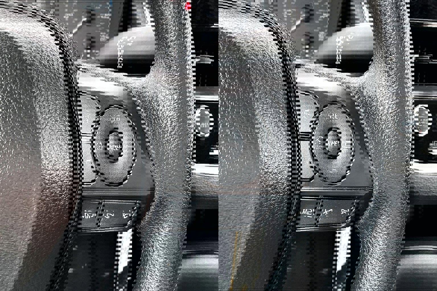 Used 2024 Toyota Corolla LE image 18