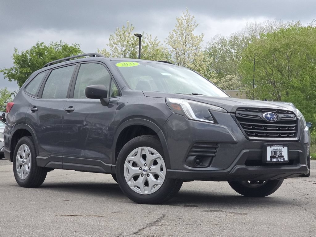 Used 2023 Subaru Forester AWD/4WD image 2
