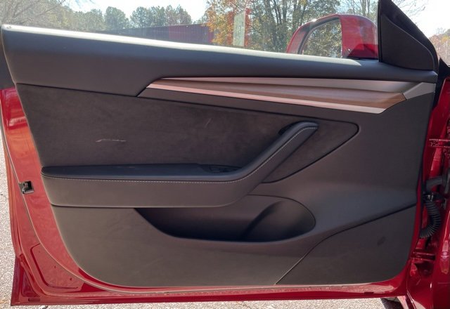 Used 2023 Tesla Model 3 Standard Range image 13