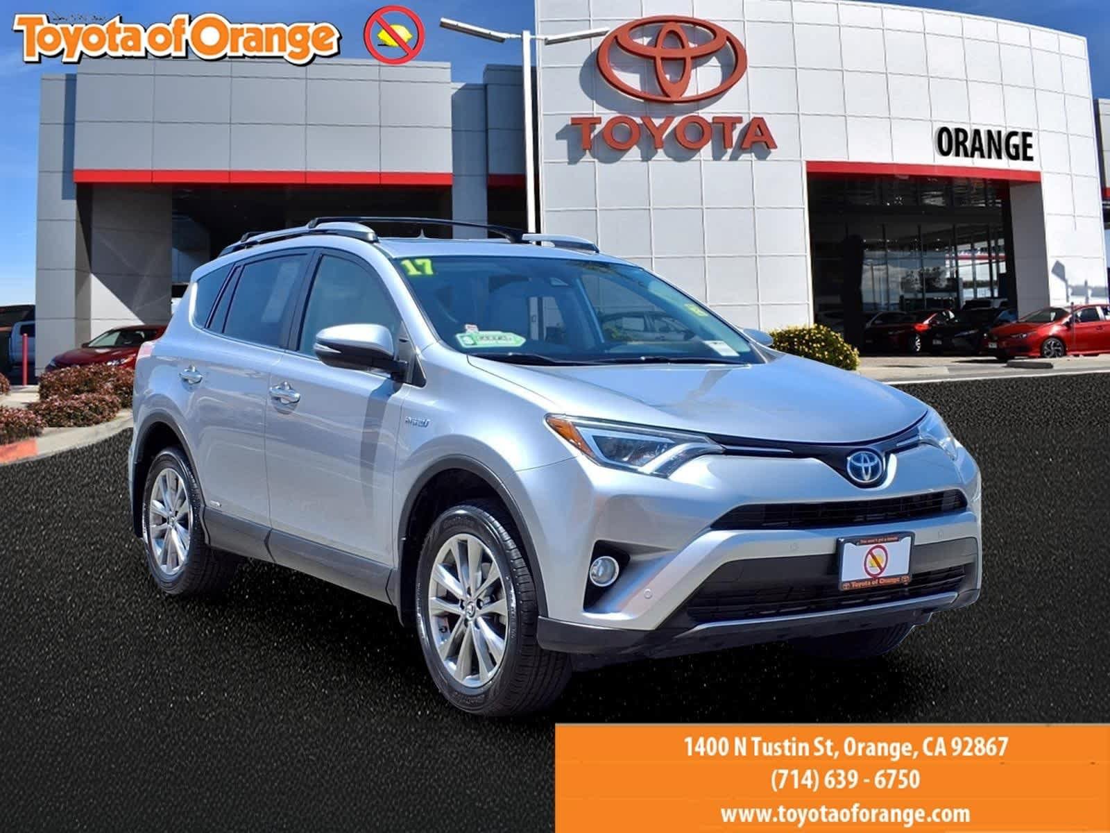 Used 2017 Toyota RAV4 Limited w/ Carpet Mat Package AWD/4WD image 1