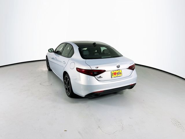 Used 2023 Alfa Romeo Giulia Ti image 7