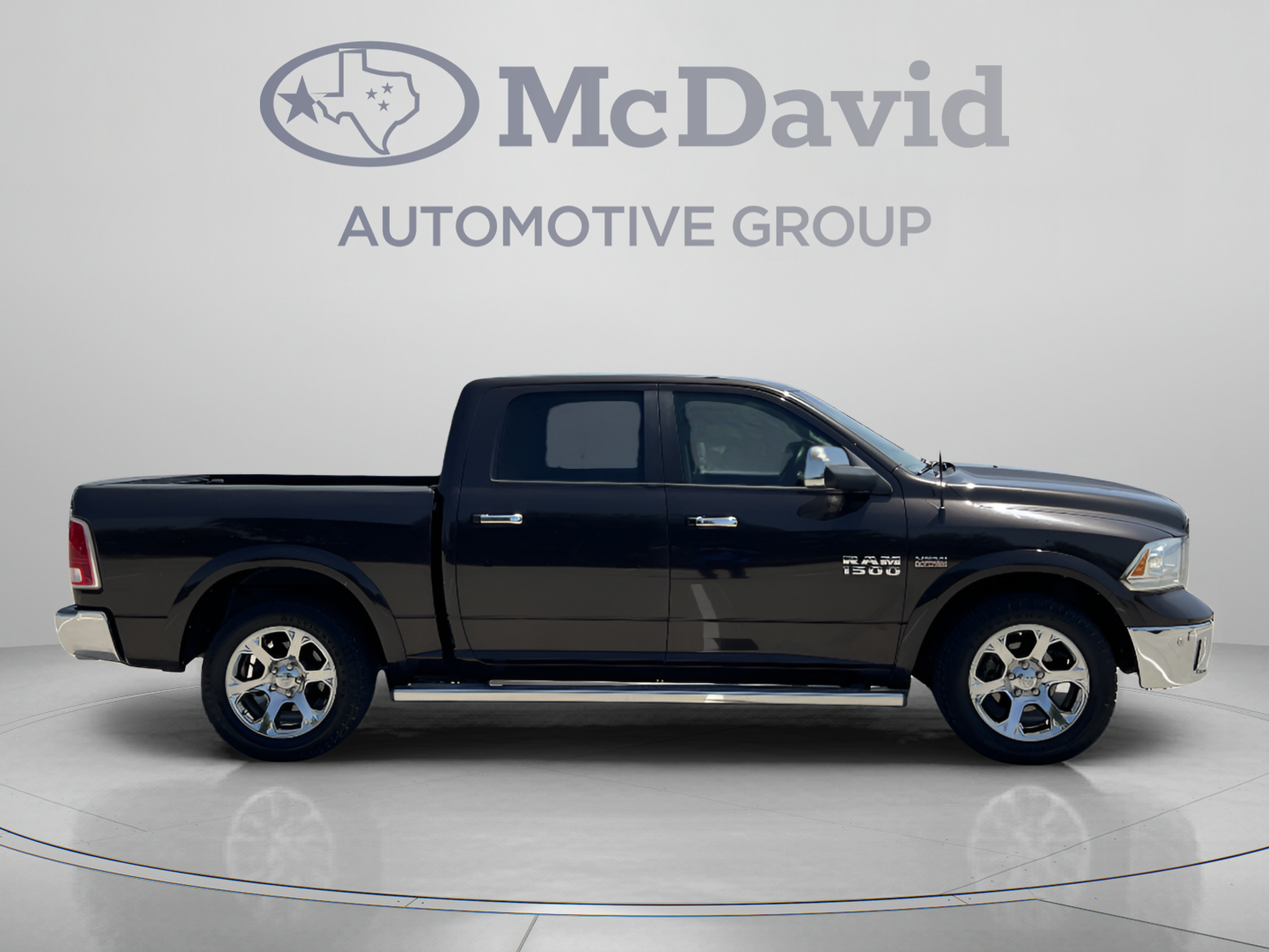 Used 2016 RAM 1500 Laramie w/ Convenience Group RWD image 8