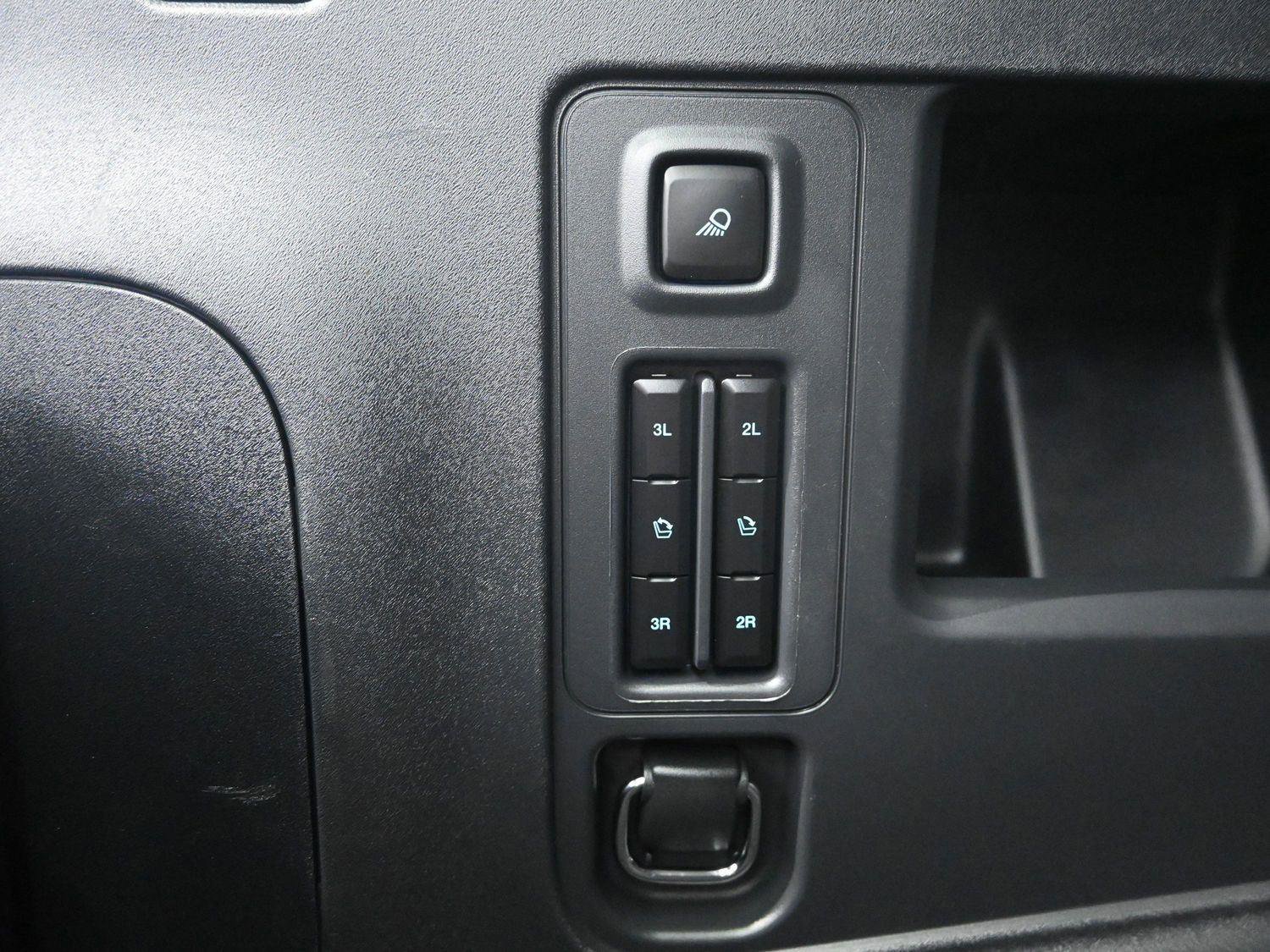 Used 2025 Ford Expedition Platinum image 20