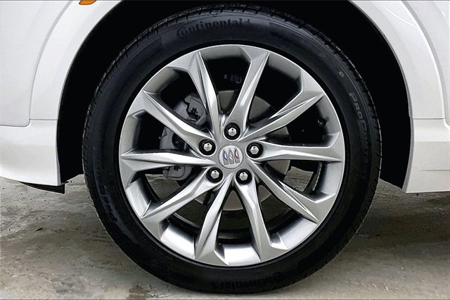 Certified 2025 Buick Encore GX Avenir w/ Avenir Technology Package image 10