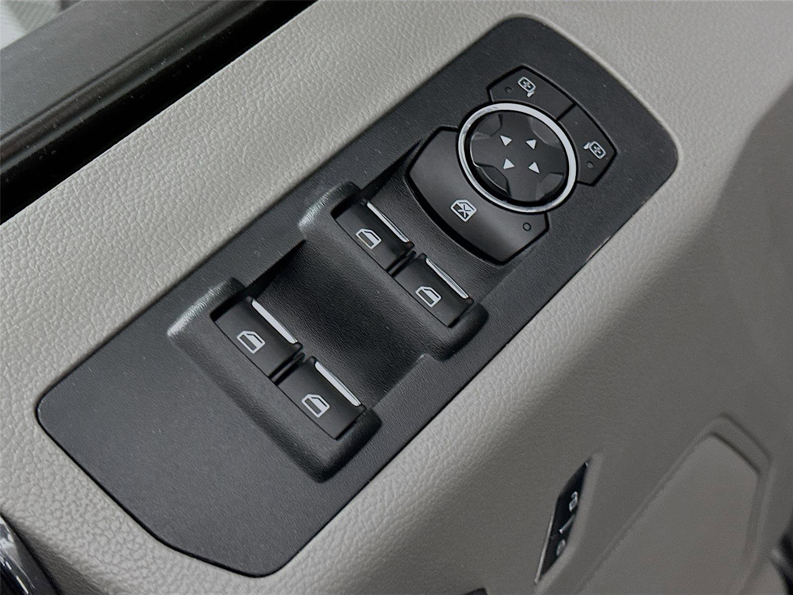 Used 2016 Ford F150 XLT image 17