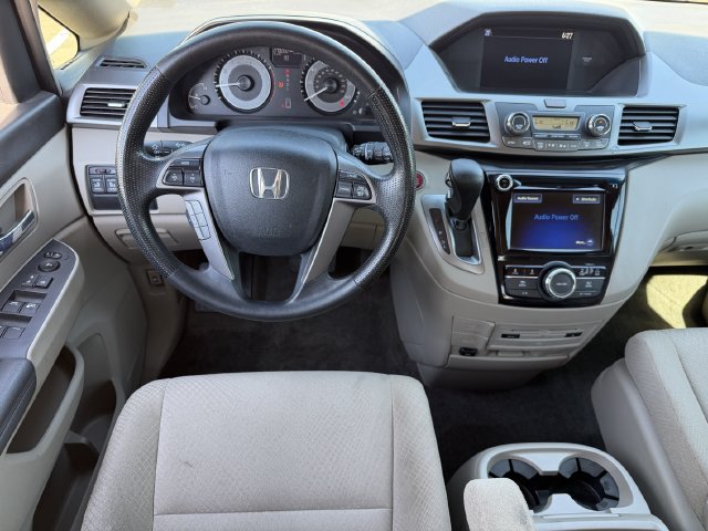 Used 2017 Honda Odyssey SE image 11