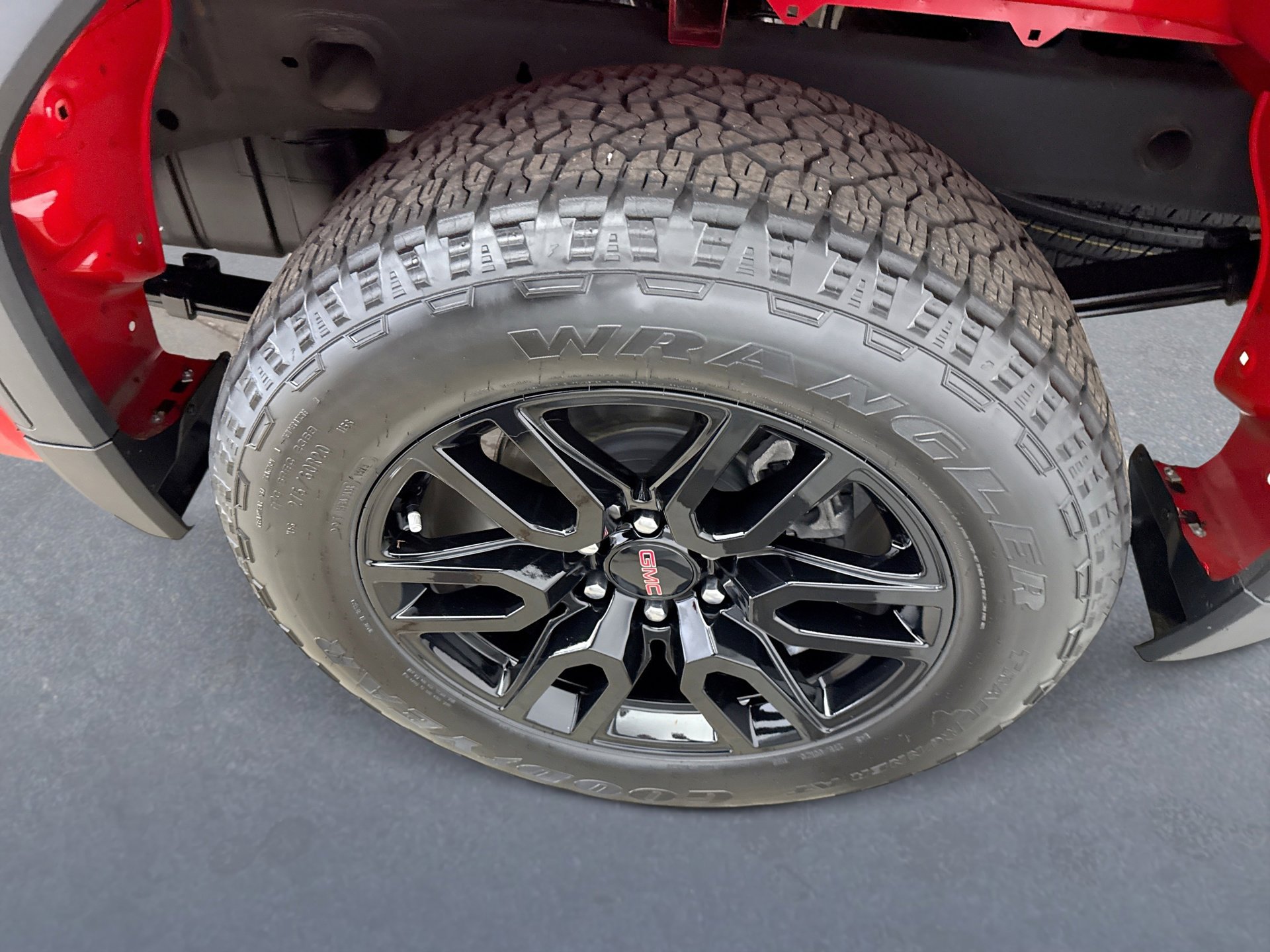 Used 2023 GMC Sierra 1500 Elevation image 20