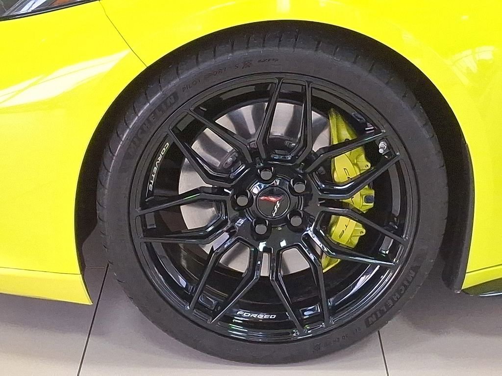 Used 2024 Chevrolet Corvette Z06 image 7