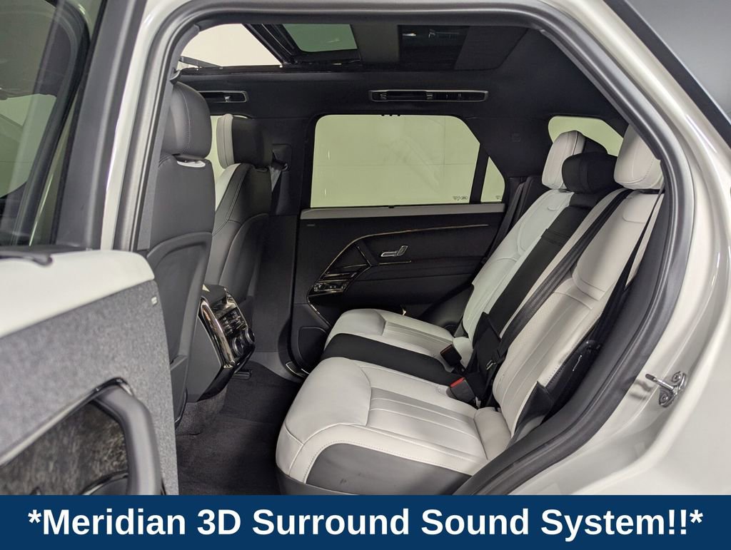 Used 2025 Land Rover Range Rover Sport Dynamic SE image 25