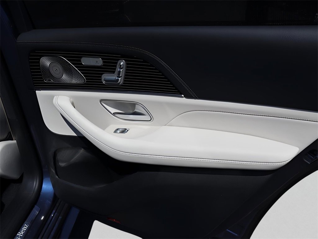 New 2026 Mercedes-Benz GLS 450 4MATIC image 14