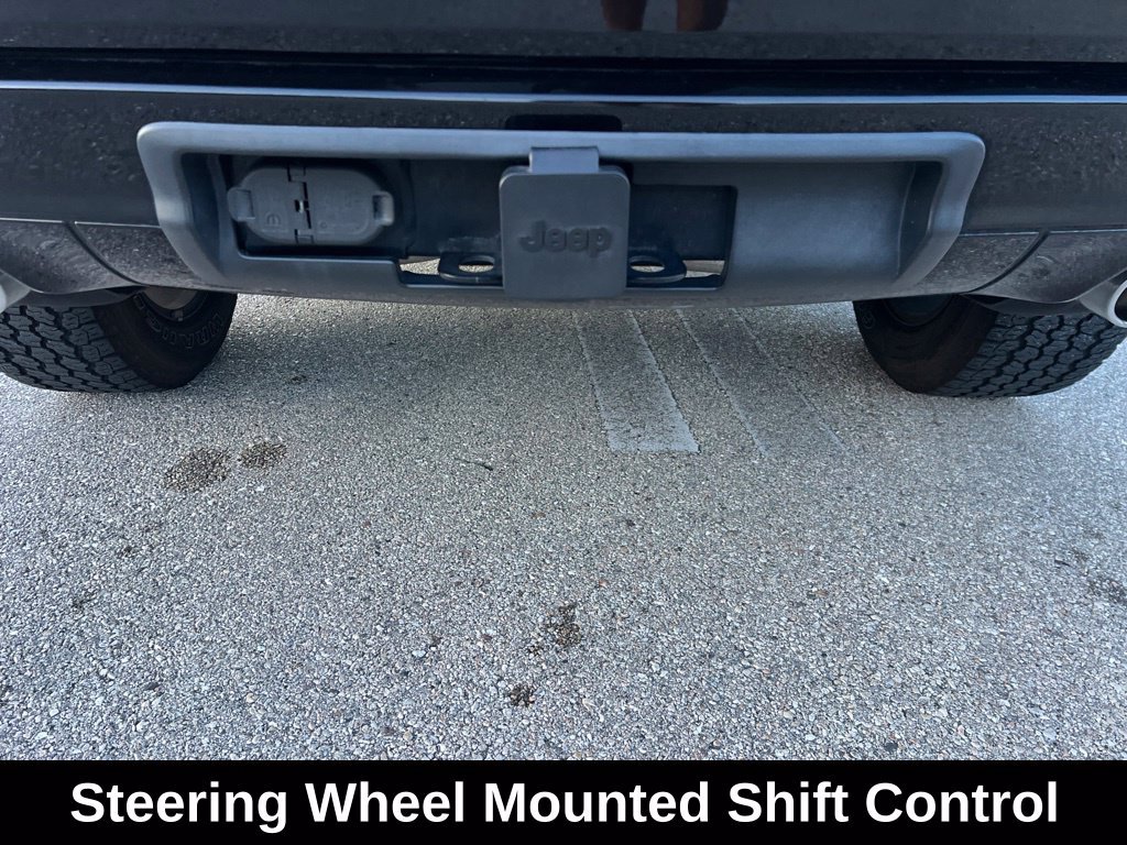 Used 2020 Jeep Grand Cherokee Overland AWD/4WD image 13