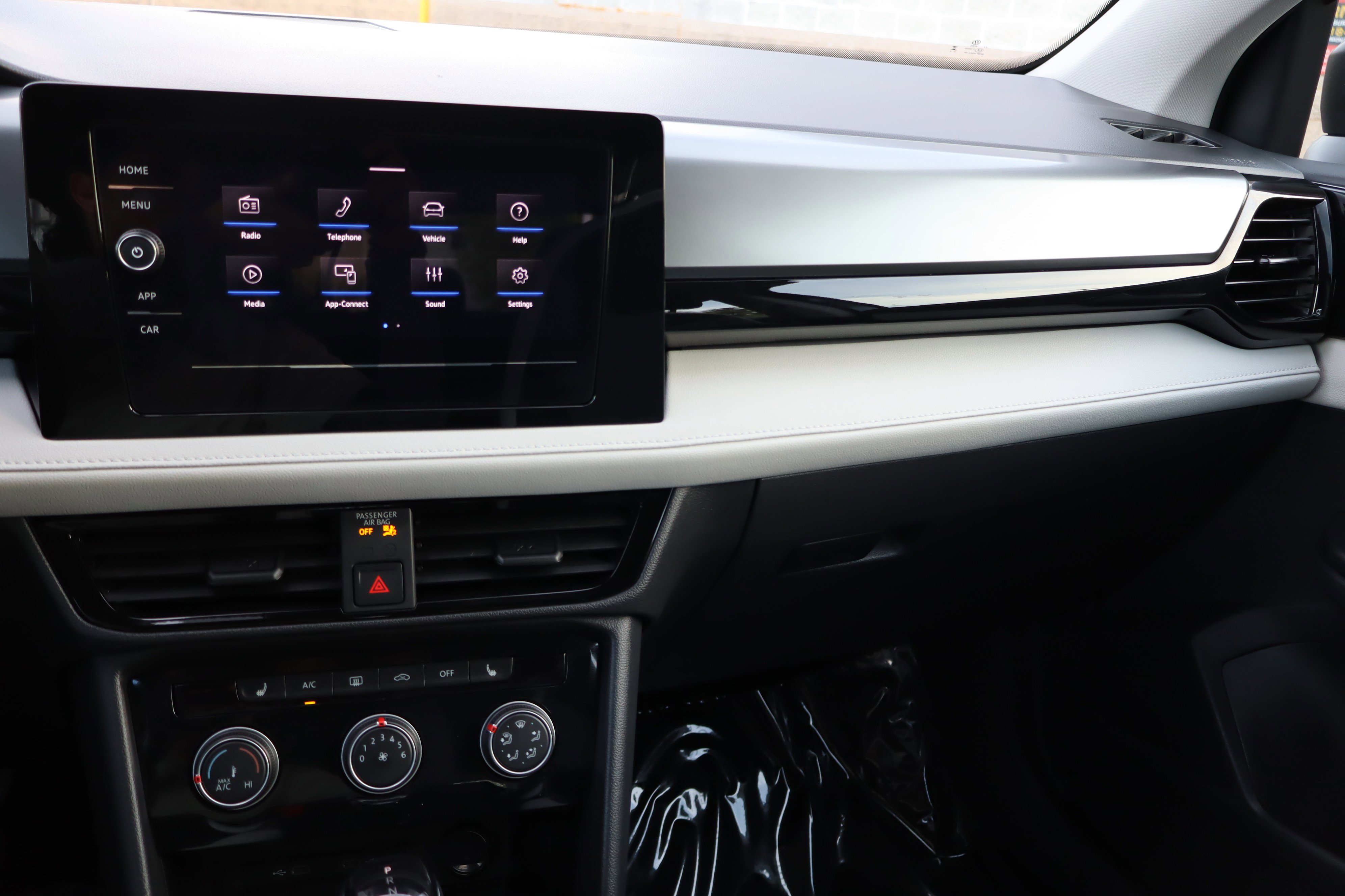 Certified 2025 Volkswagen Taos S image 19