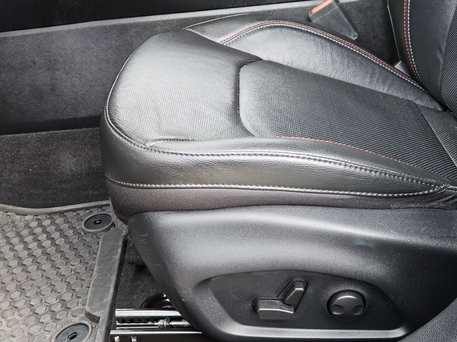 Used 2022 Jeep Compass Trailhawk w/ Trailhawk Elite Group image 31