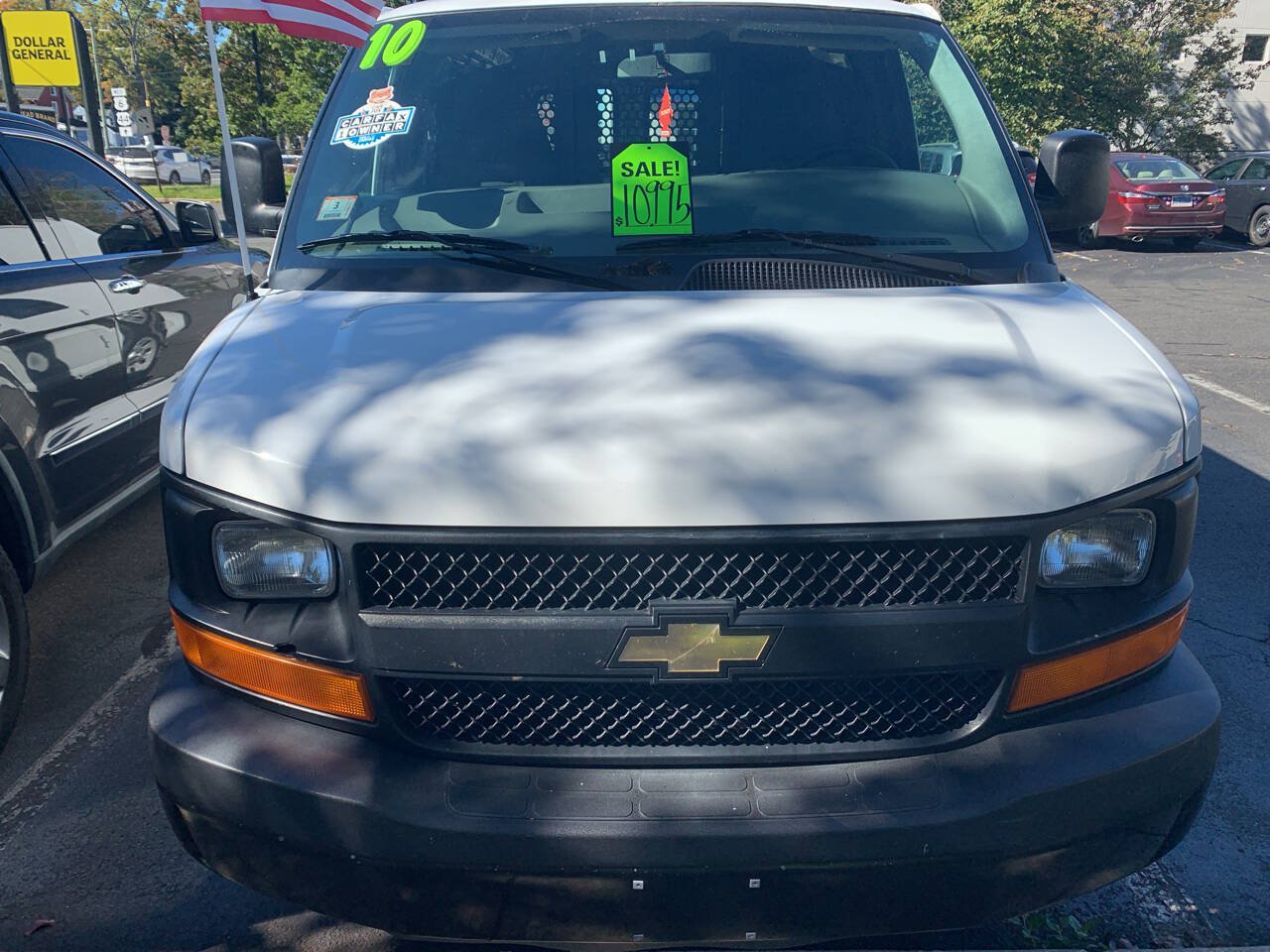Used 2010 Chevrolet Express 1500 RWD image 30