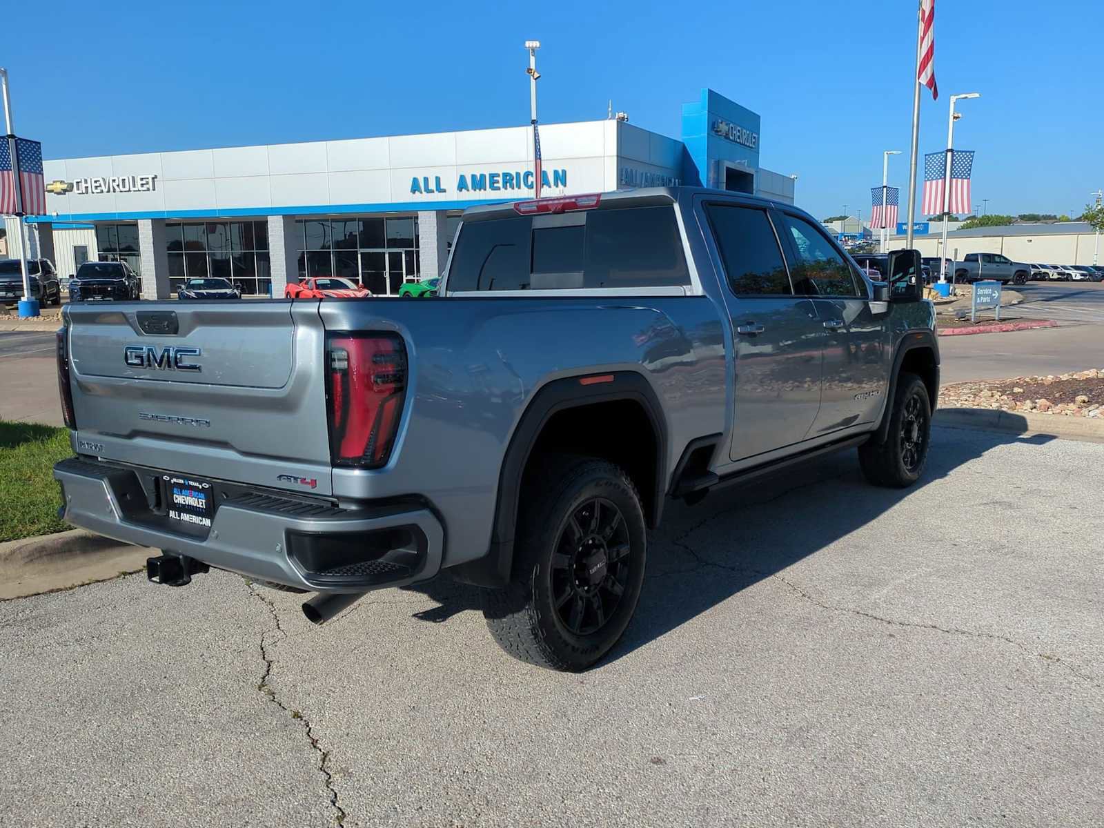 Used 2024 GMC Sierra 2500 AT4 w/ AT4 Premium Plus Package AWD/4WD image 8