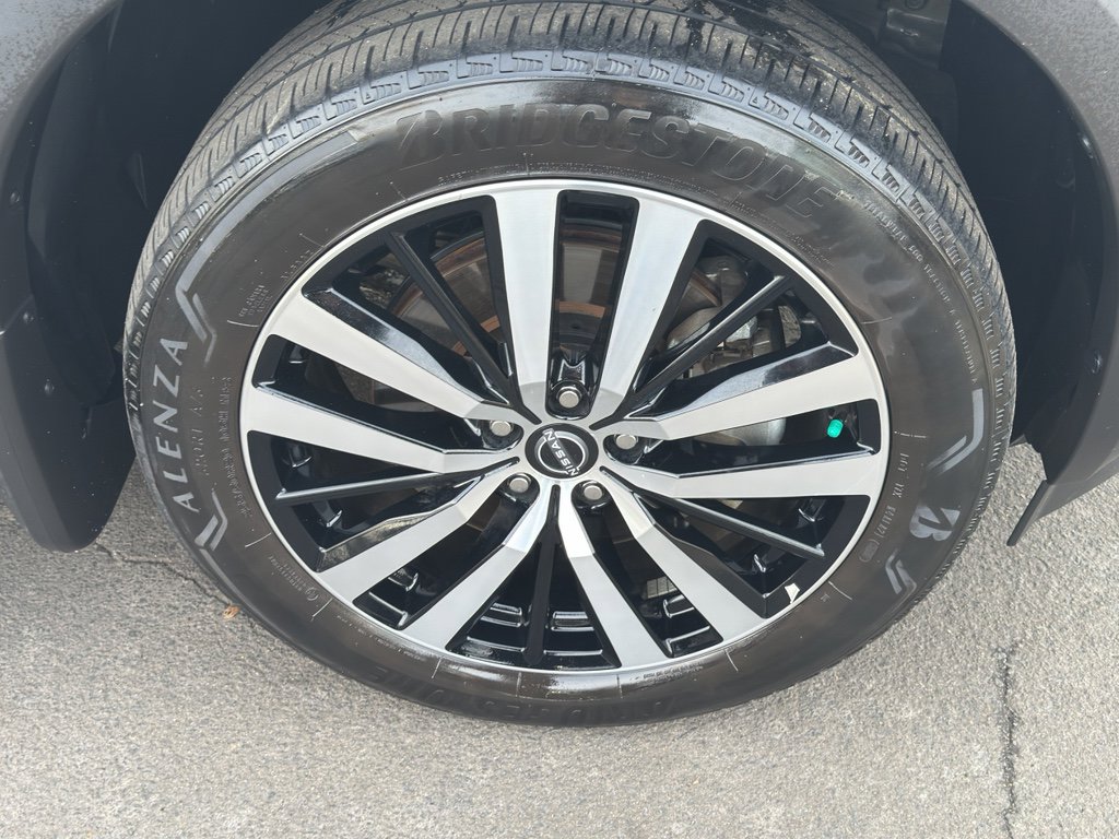 Certified 2023 Nissan Pathfinder Platinum w/ Lighting Package (N93) image 9