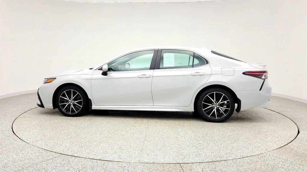 Used 2023 Toyota Camry SE FWD image 8