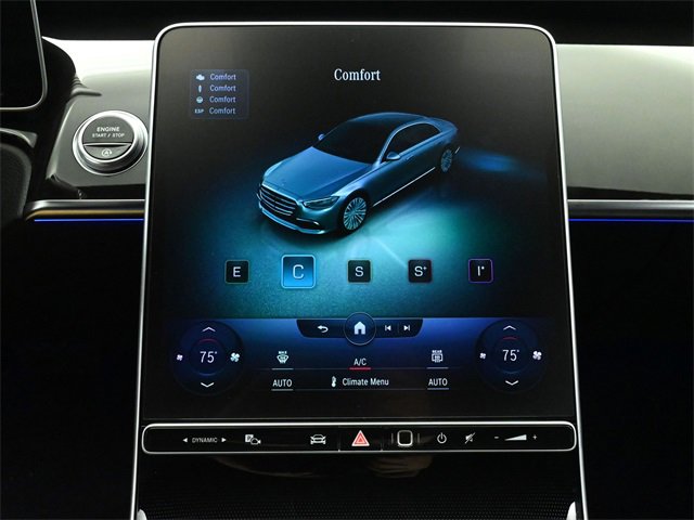 Used 2022 Mercedes-Benz S 580 4MATIC Sedan w/ 3D Technology Package image 45