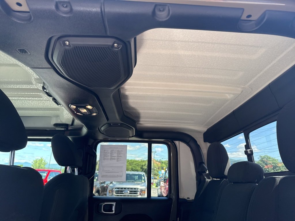 Used 2020 Jeep Gladiator Sport w/ Quick Order Package 24S image 23