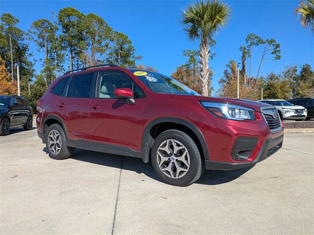 Used 2019 Subaru Forester Premium w/ All-Weather Package image 2