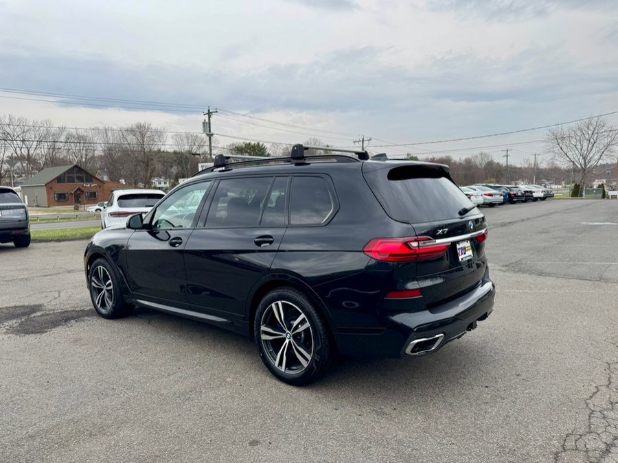 Used 2022 BMW X7 xDrive40i w/ M Sport Package image 4