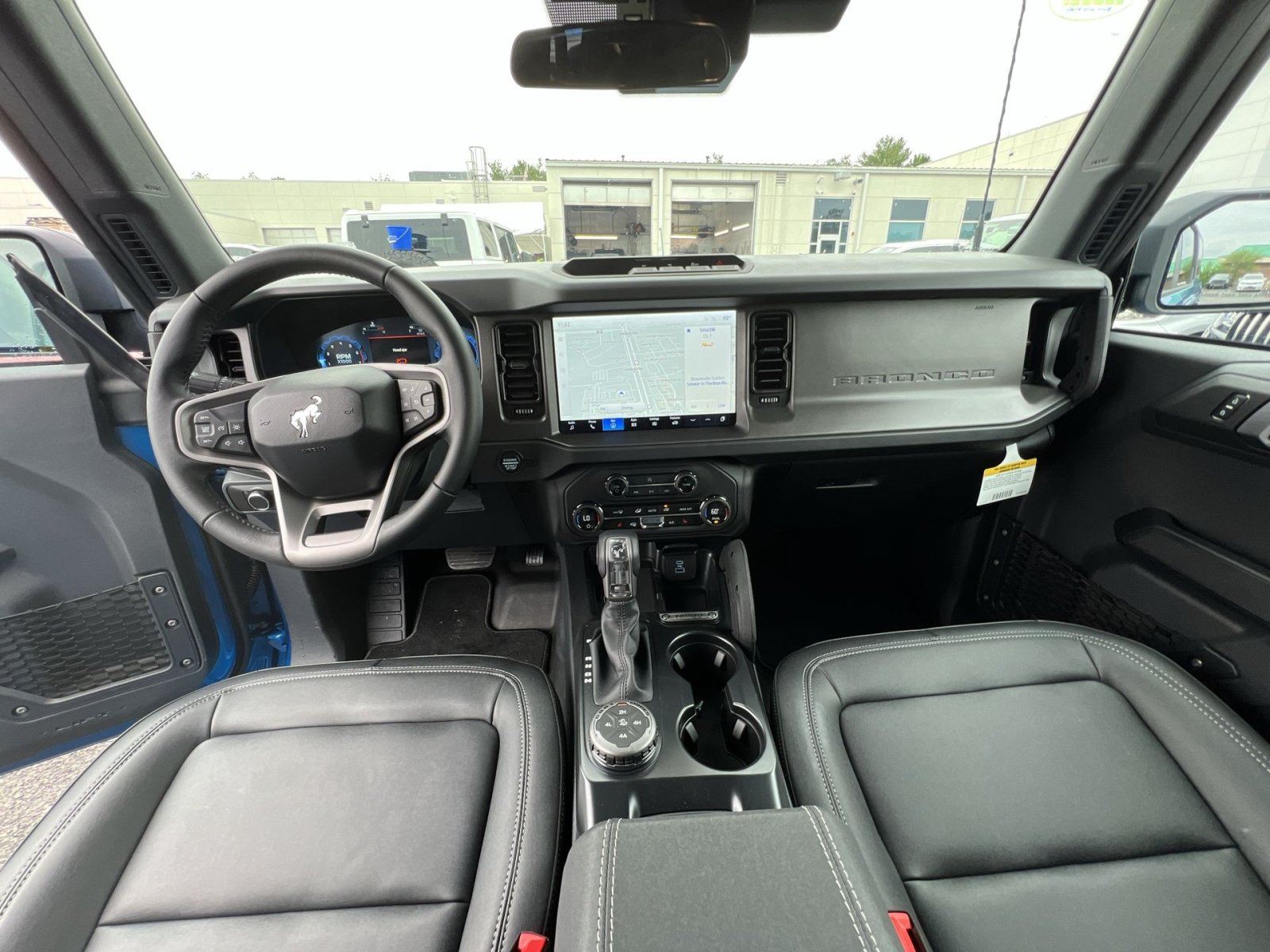 New 2025 Ford Bronco Big Bend w/ Black Diamond Package AWD/4WD image 31
