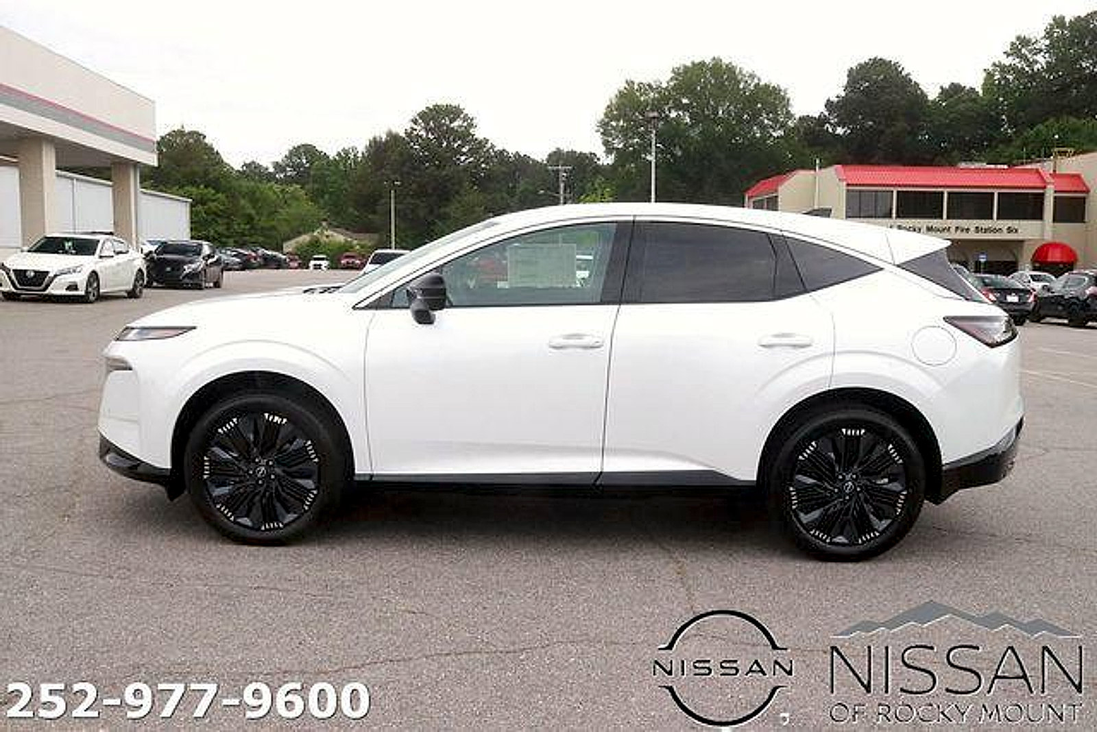 New 2026 Nissan Murano Platinum w/ Cargo Package AWD/4WD image 4