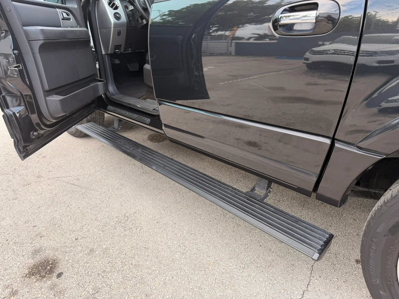 Used 2013 Ford Expedition EL Limited RWD image 9