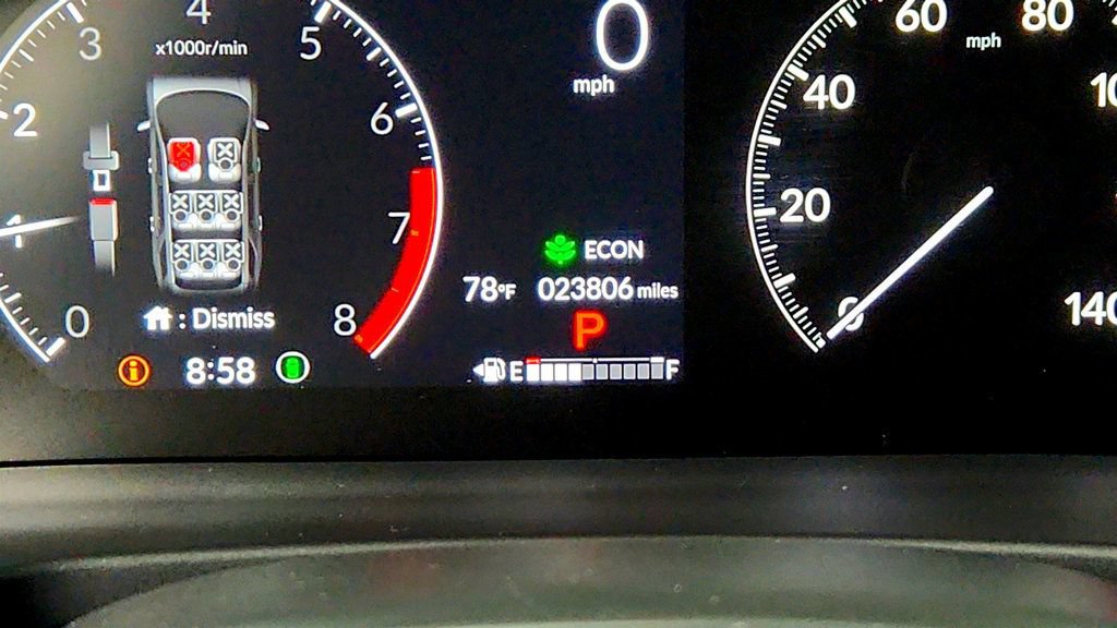 Used 2025 Honda Pilot Sport image 15