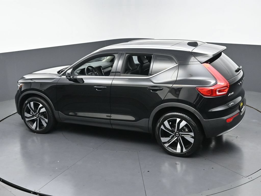 Used 2023 Volvo XC40 B5 Ultimate w/ Climate Package AWD/4WD image 42