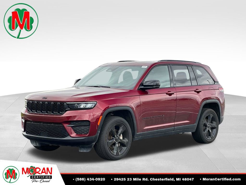 Used 2024 Jeep Grand Cherokee Altitude AWD/4WD image 1