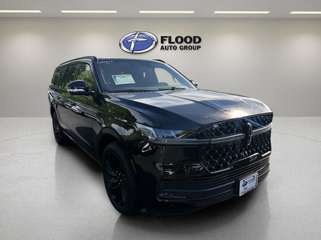 New 2026 Lincoln Navigator L Reserve w/ Jet Appearance Package AWD/4WD video 1