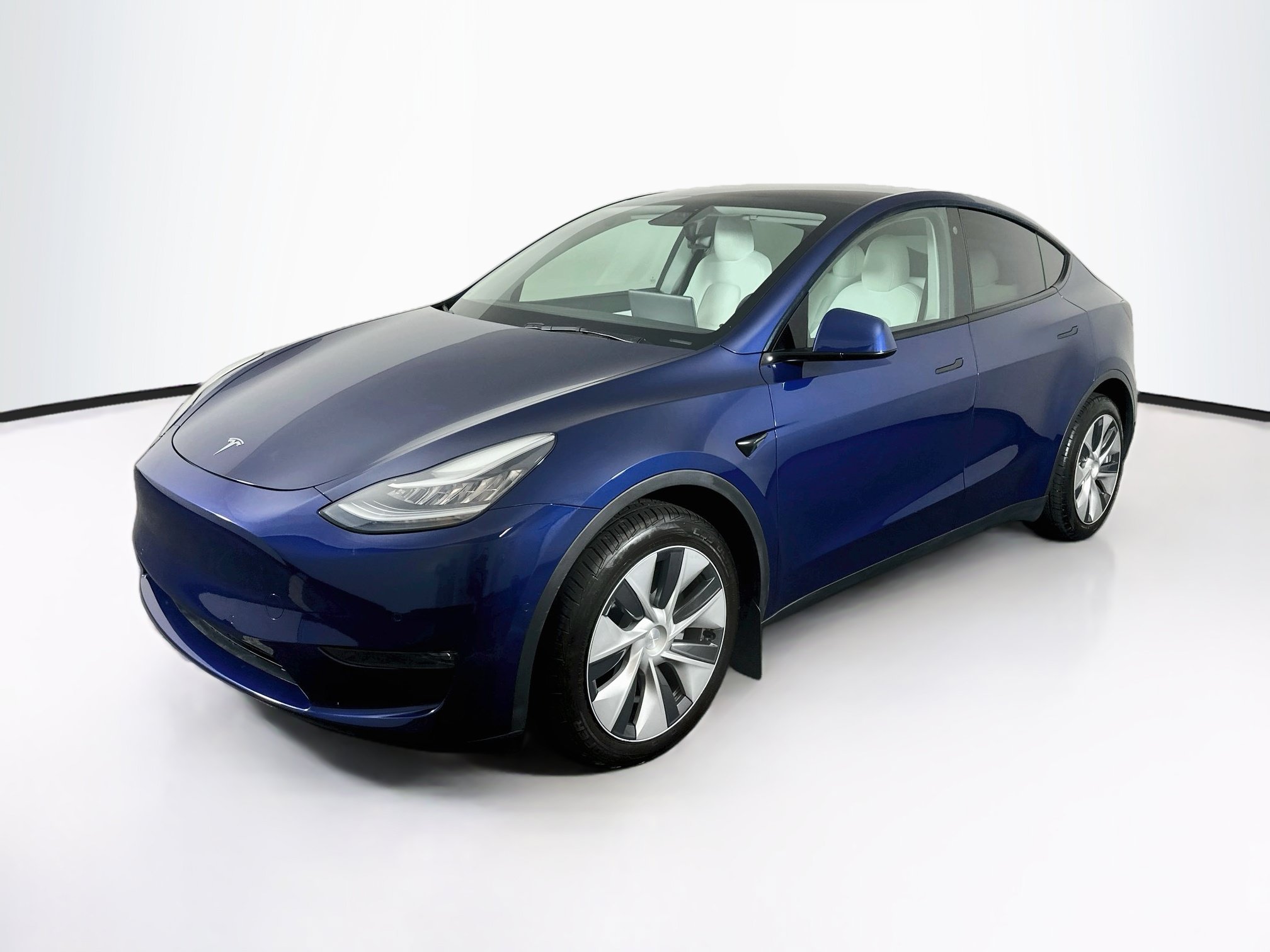 Used 2021 Tesla Model Y Long Range AWD/4WD image 3
