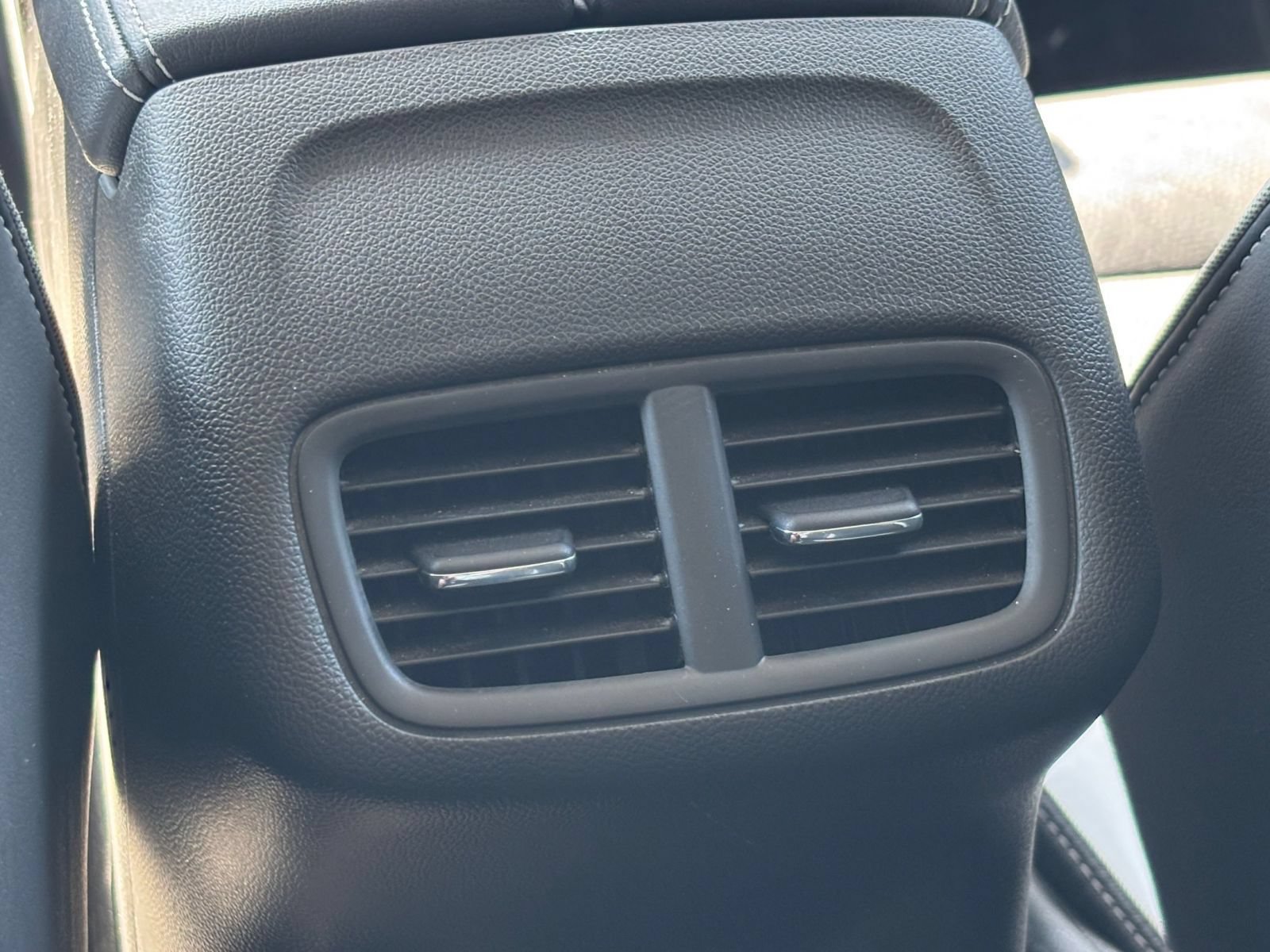 Used 2024 Buick Envision Sport Touring AWD/4WD image 24