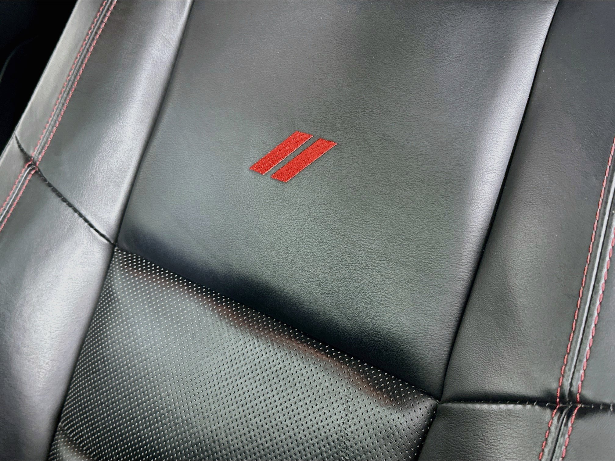 Used 2023 Dodge Durango R/T RWD image 19