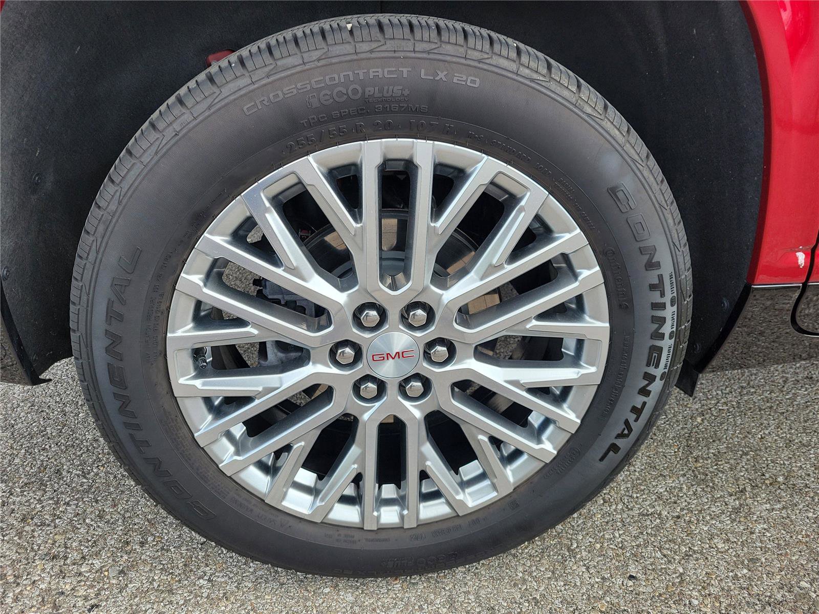 Used 2024 GMC Acadia Denali w/ LPO, Floor Liner Package AWD/4WD image 5