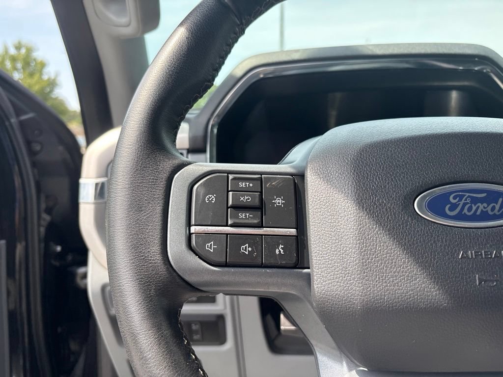 Used 2023 Ford F150 Lightning XLT AWD/4WD image 21