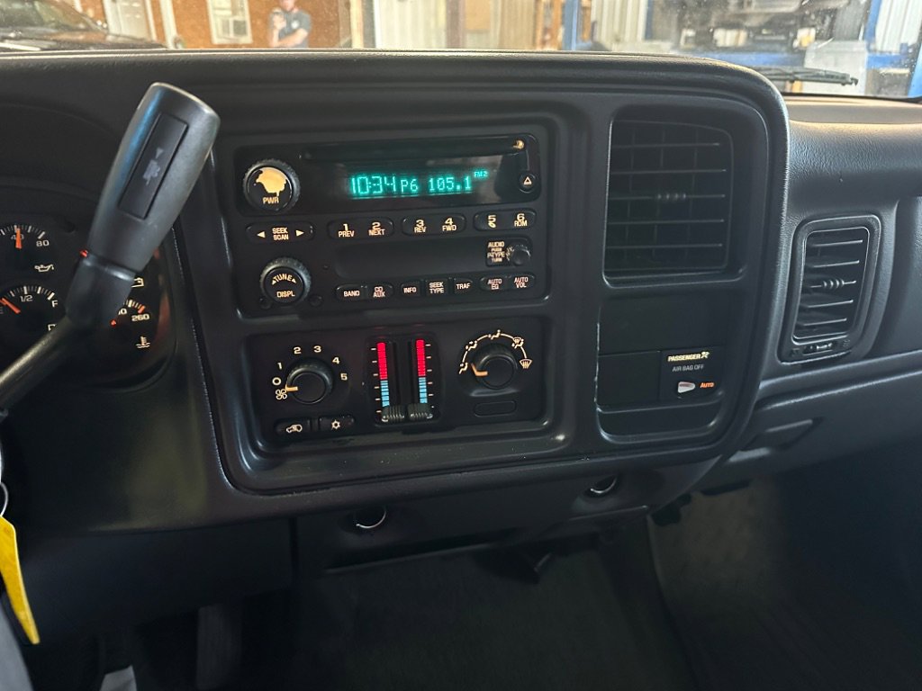 Used 2003 Chevrolet Silverado 1500 W/T w/ Exterior Appearance Pkg RWD image 7