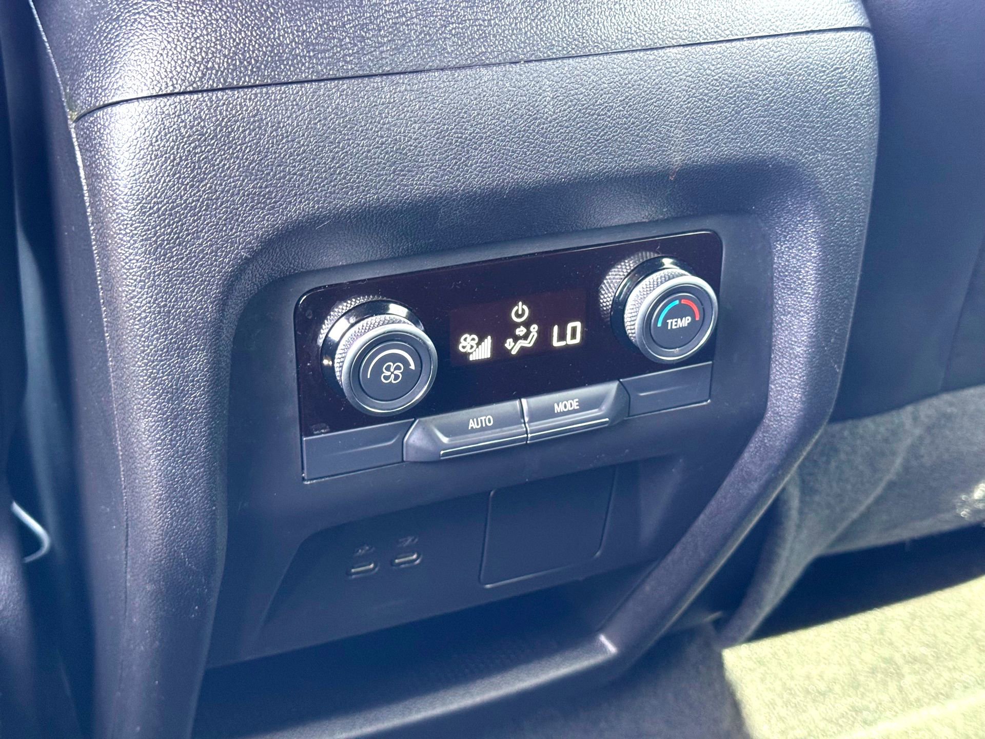 Used 2025 Buick Enclave Preferred image 21