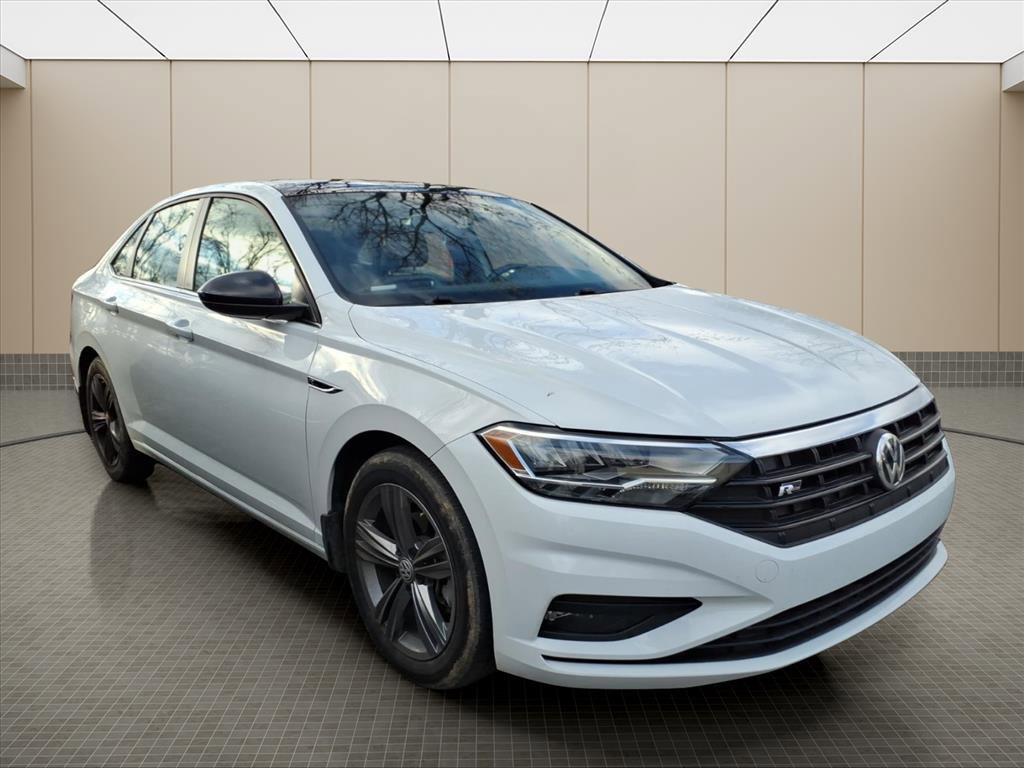 Used 2021 Volkswagen Jetta R-Line w/ R-Line Cold Weather Package image 5