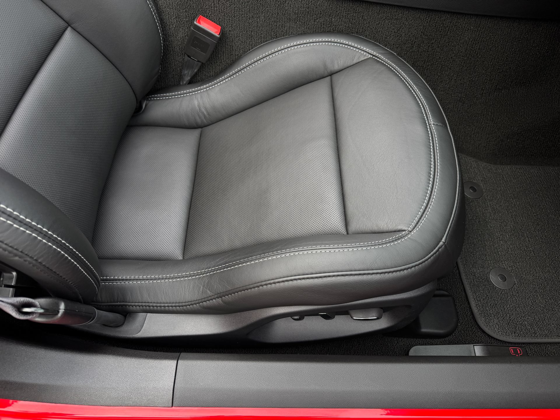 Used 2014 Chevrolet Corvette Stingray Convertible w/ 3LT Preferred Equipment Group RWD image 46