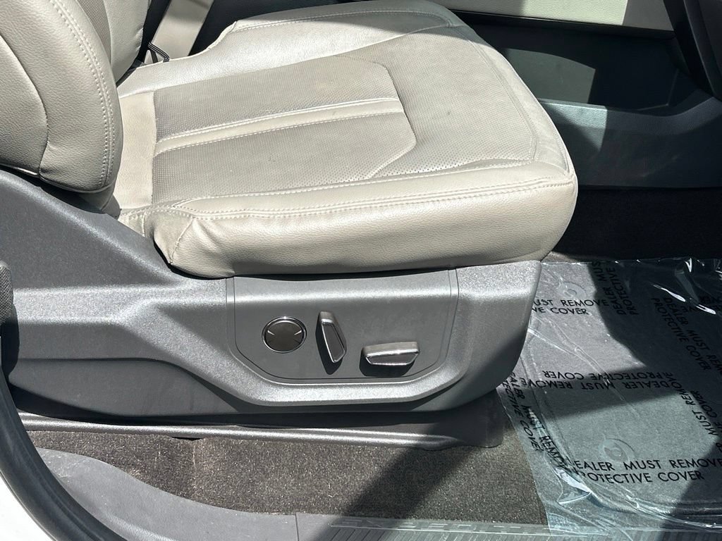 Used 2019 Ford Expedition Limited w/ Special Edition Package RWD image 40