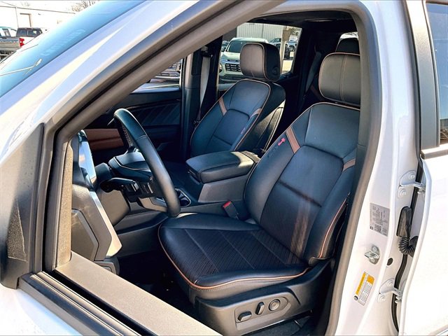 Used 2023 GMC Canyon AT4 w/ AT4 Premium Package image 10