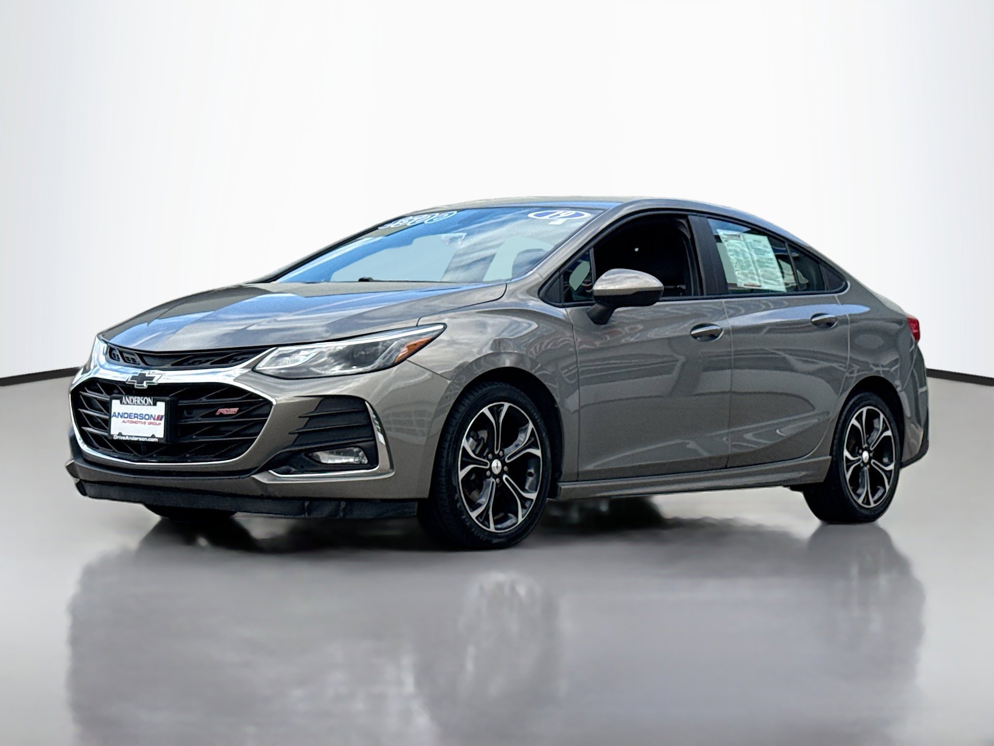 Used 2019 Chevrolet Cruze LT w/ Sun And Sound Package FWD image 12
