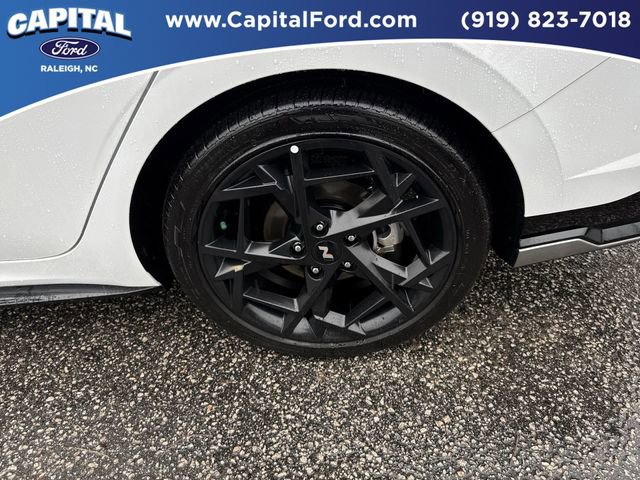 Used 2025 Hyundai Elantra N Line image 13