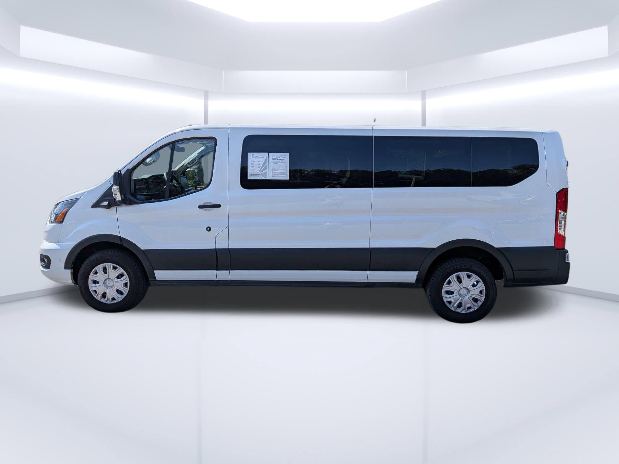 Used 2023 Ford Transit 350 XLT RWD image 6