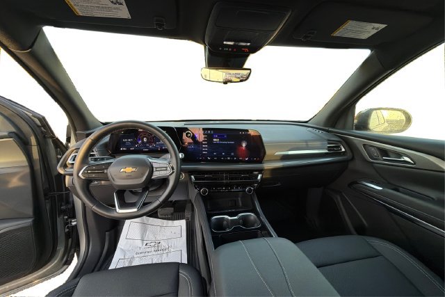 Used 2026 Chevrolet Traverse LT w/ Driver Confidence Package AWD/4WD image 23