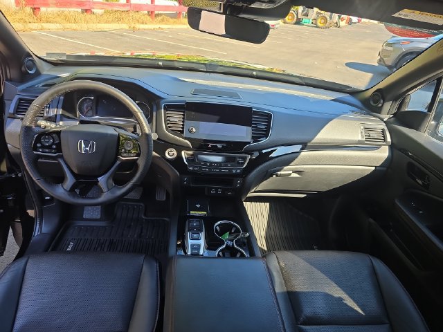 Used 2024 Honda Passport Black Edition image 13