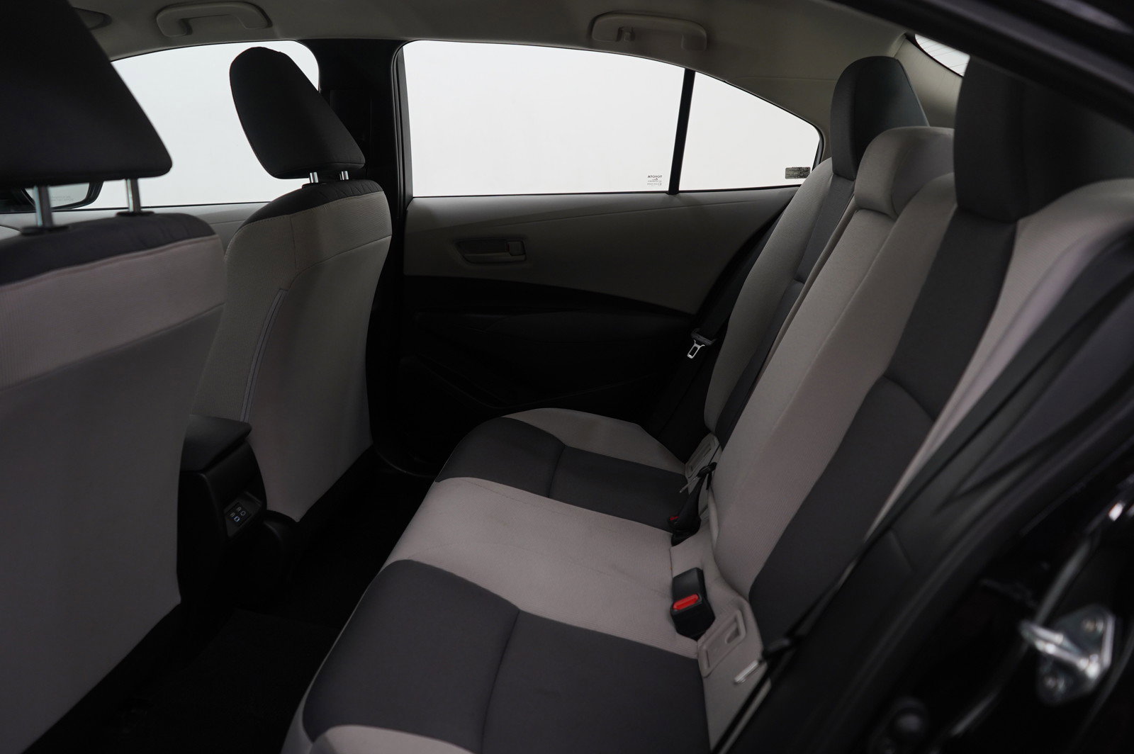 Used 2025 Toyota Corolla LE image 13