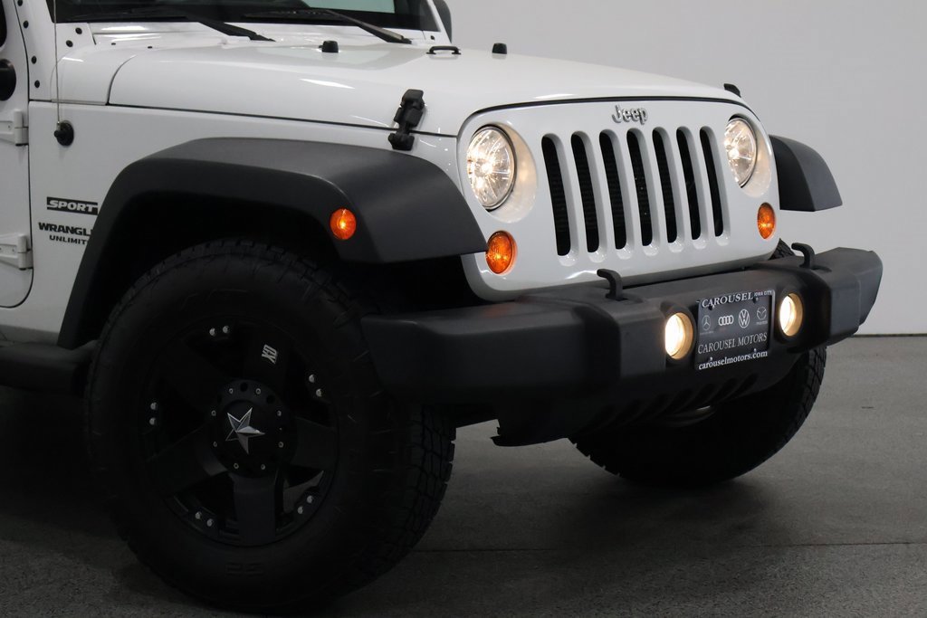 Used 2013 Jeep Wrangler Unlimited Sport image 3